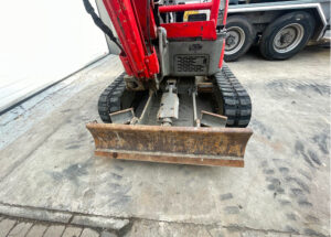 Yanmar vio17-4