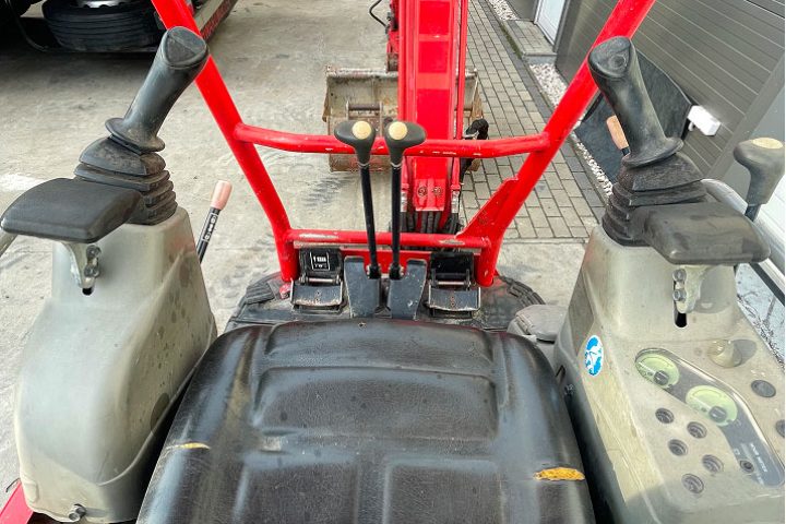 Yanmar vio17-2